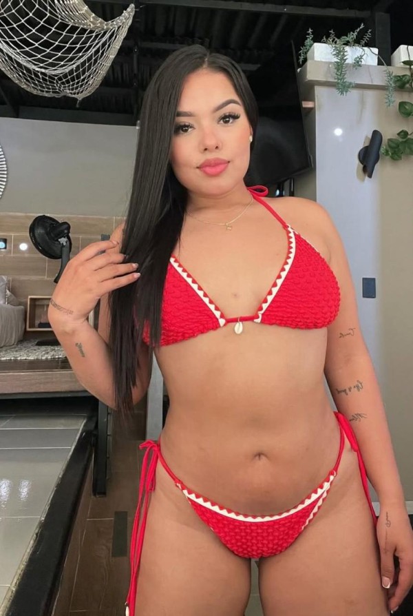 Barbara NOVEDAD fogosa colombiana