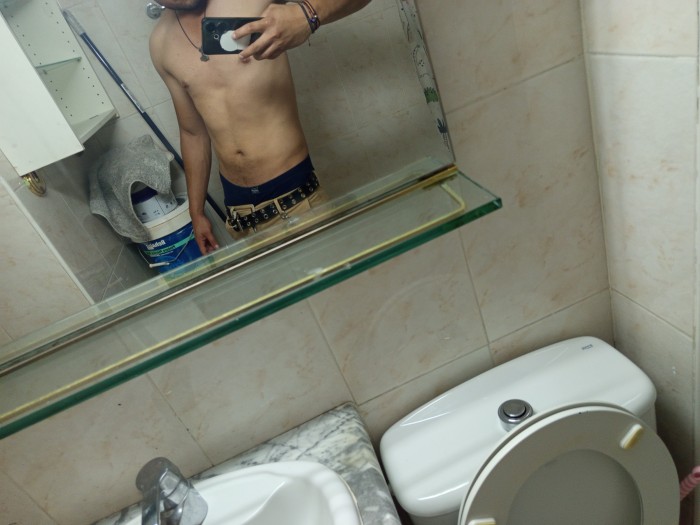 Novedad chico latino de 33 años