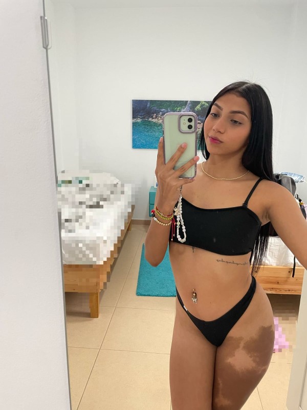 CHANTAL LATINA FIESTERA