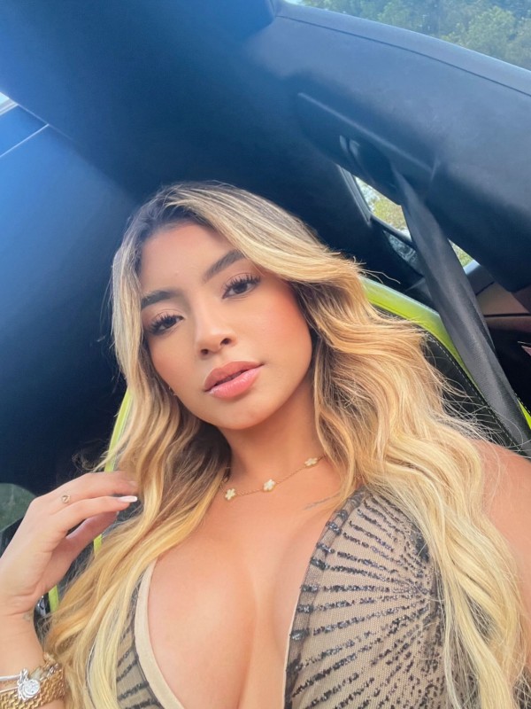 Estefania – Venezolana Acompañante de Lujo en Ibiza