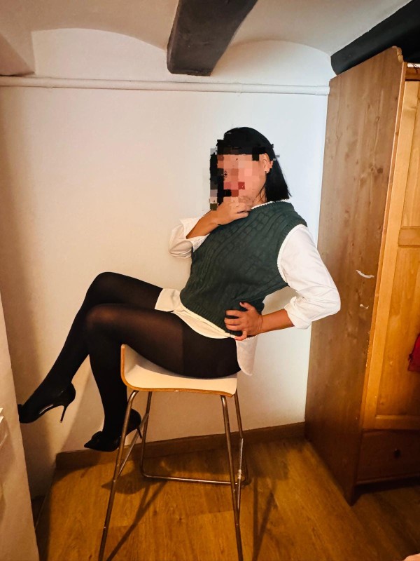 JULI UN CUERPO DE LUJO