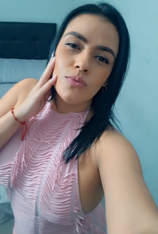 wuapa cañera fiestera complaciente cariñosa y mas