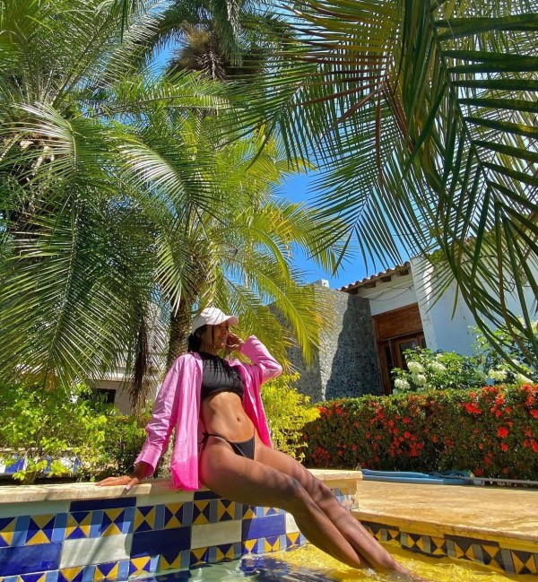 COLOMBIANA MUY ATRACTIVA, CONMIGO ALUCINARAS