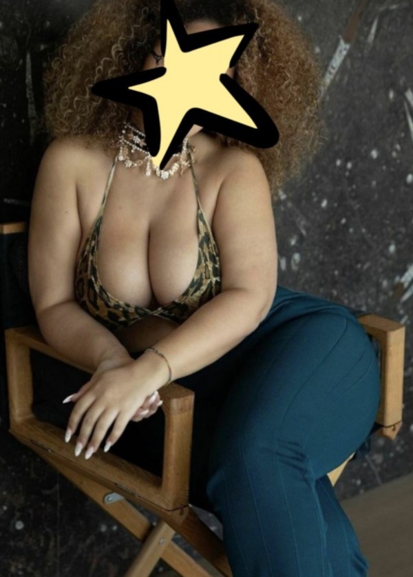 Vigo tarifas economicas pechugona y coño peludo madurita maria anthonieta