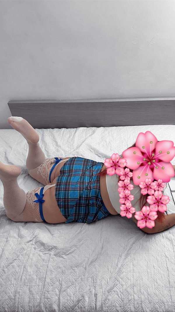 NOVEDAD ARDIENTE LATINA MADURITA CURVI