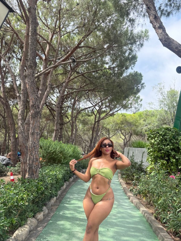 Chica manejable y implicada para ti