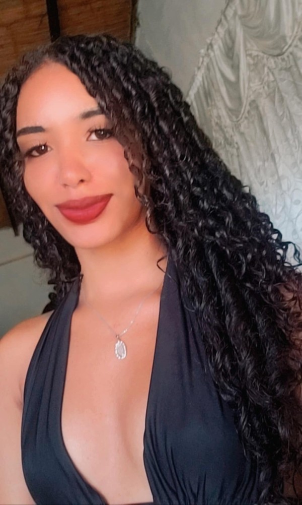 Kalalifa colombiana acabo de llegar en Benidorm