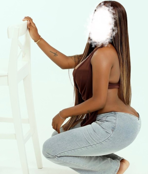 Perla ven a conocerme Solo WhatsApp