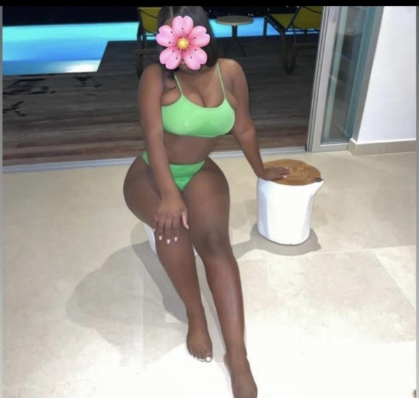 Laura disponible este . Bombón de chocolate