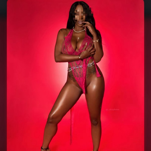 TÚ CHICA PERFECTA Y SIN TABÚES