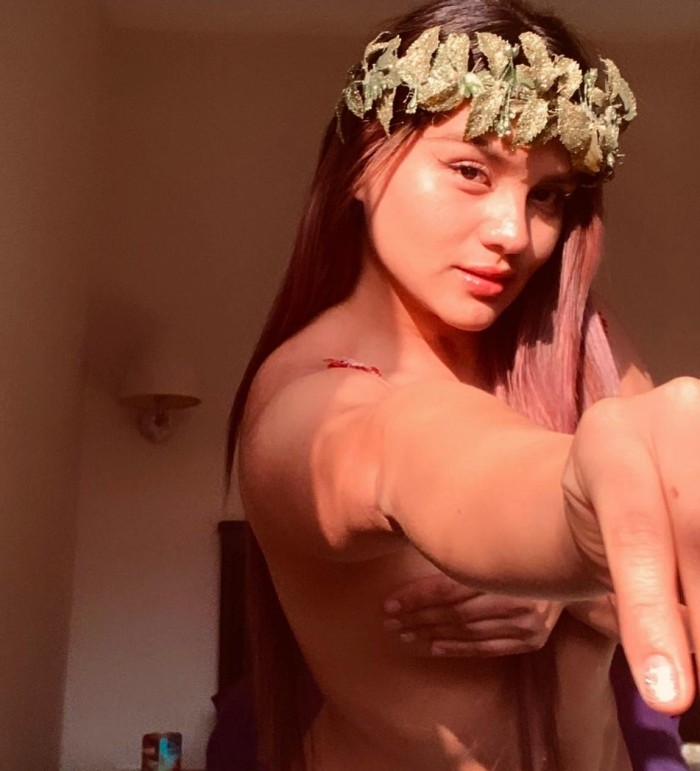 XIMENA….CARITA DE INOCENTE CUERPO DE PECADO