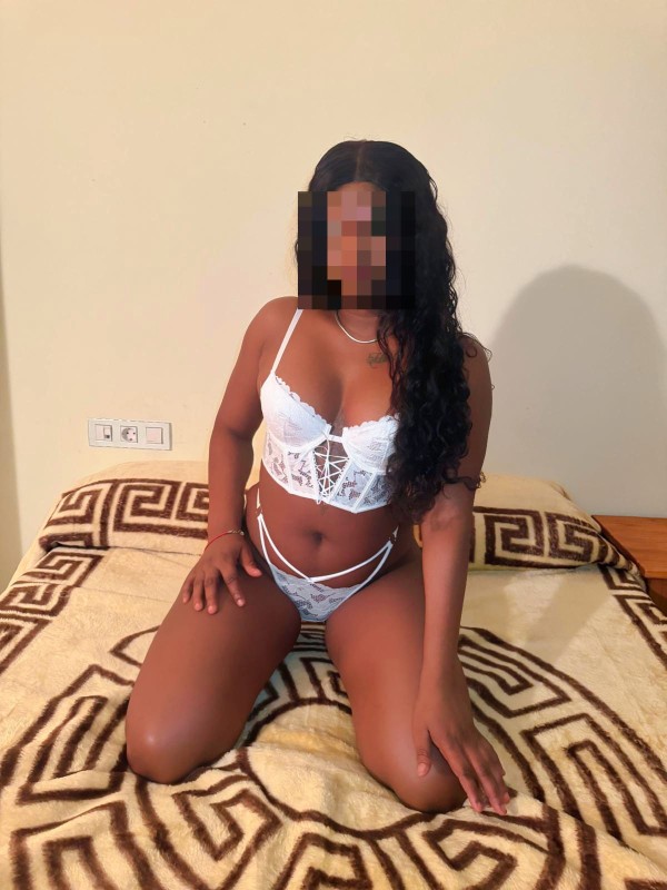SOFIA HERMOSA MUJER COLOMBIANA