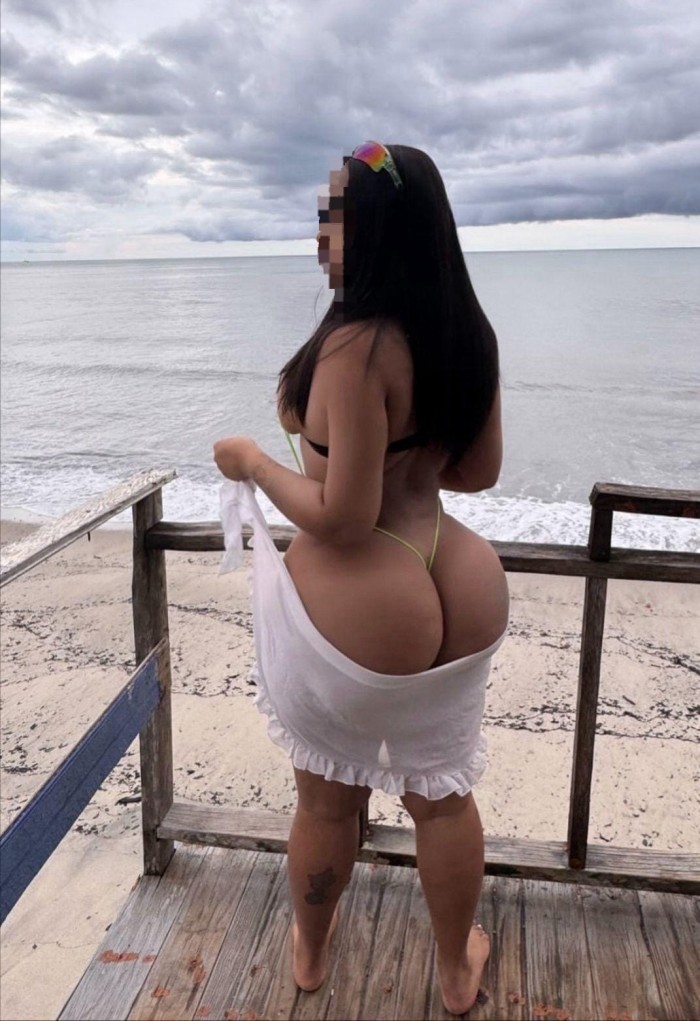 TU PERRITA CACHONDA CON ENORMES TETAS**PACK DE HOR