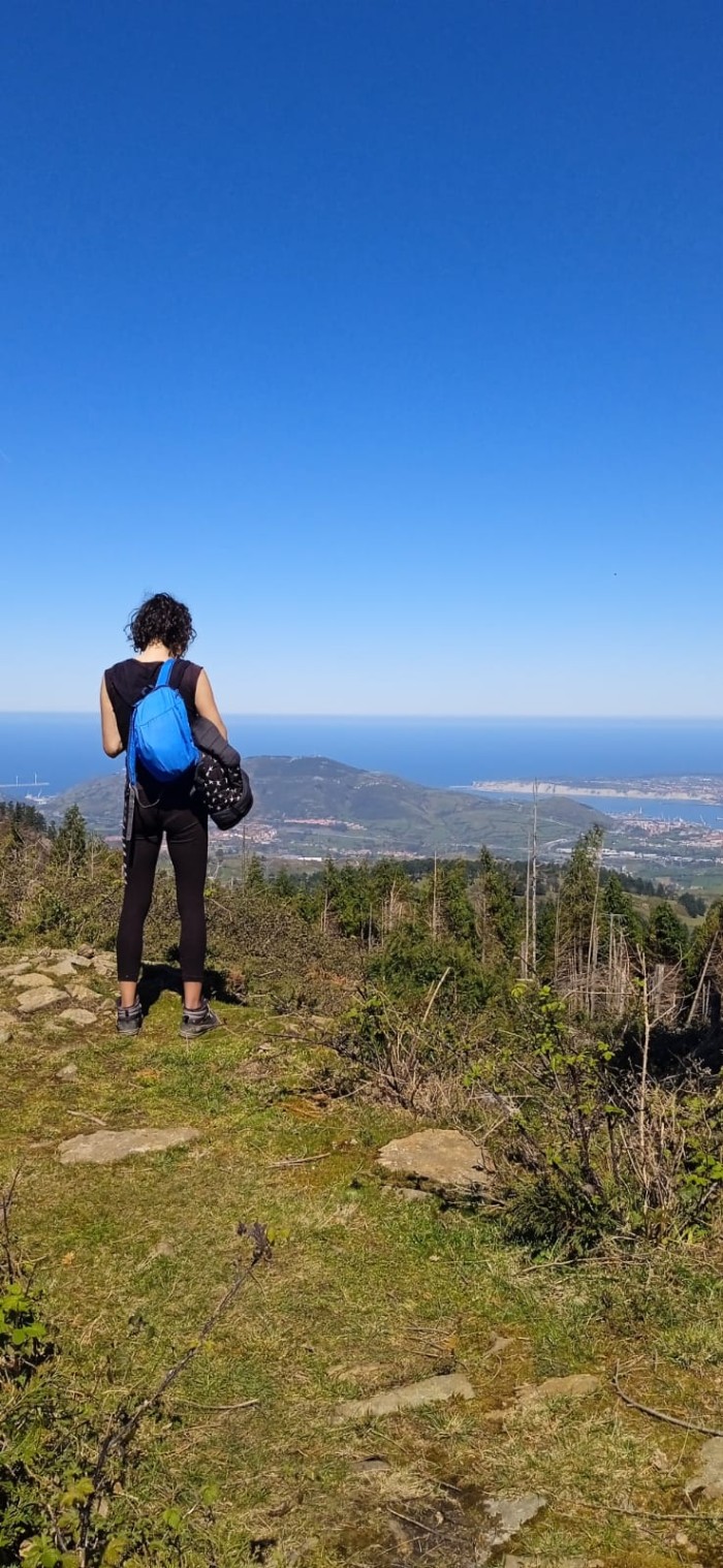 EN REINOSA CANTABRIA PRIVADO GUAPA FEMENINA