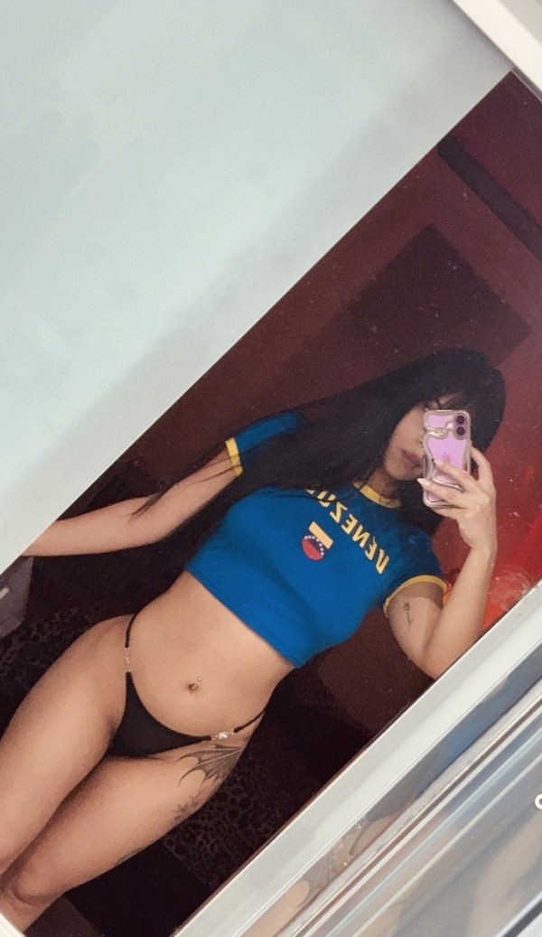 Linda peli negra Muy juguetona