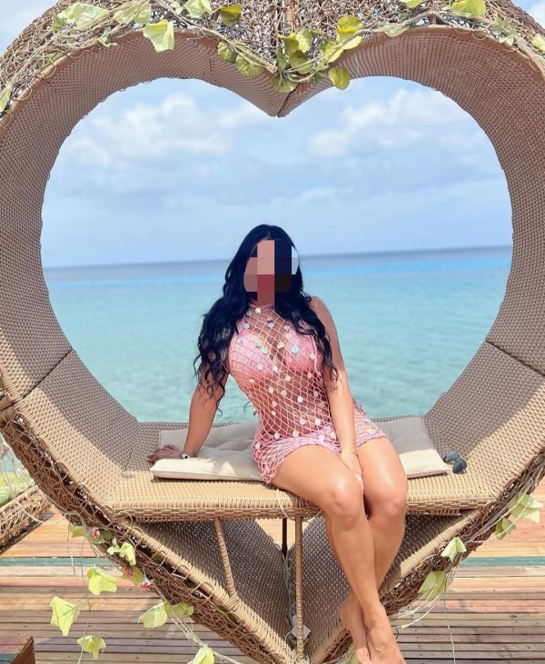 NOVEDAD. LA REYNA DEL FRANCES PROFUNDO SALIVADO. FIESTERA A TOPE!!