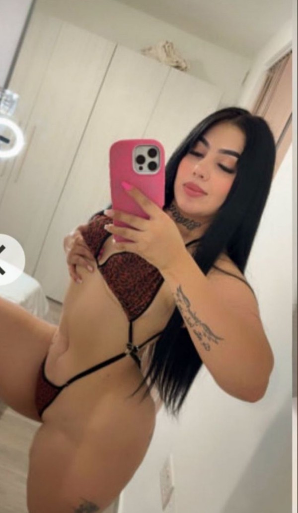 VEN Y PASAMOS UN RATO AGRADABLE SOY MUY DULCE Y CALIENTE  TE VA GUSTAR