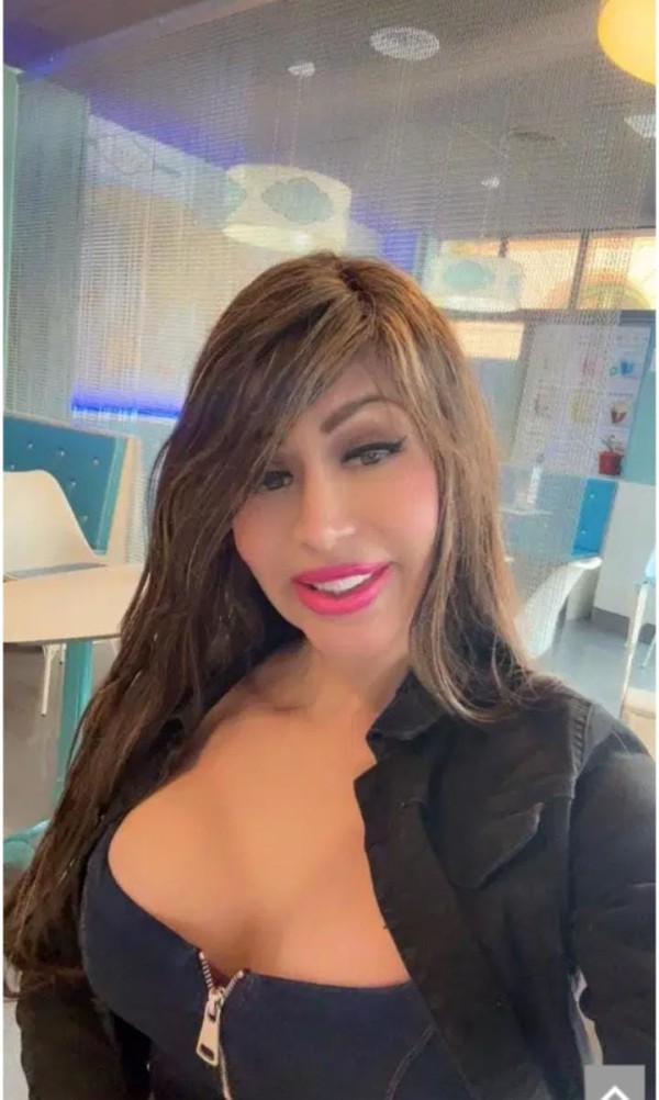 TRANS CON 17 CM LA DIOSA DE LA DOMINACION