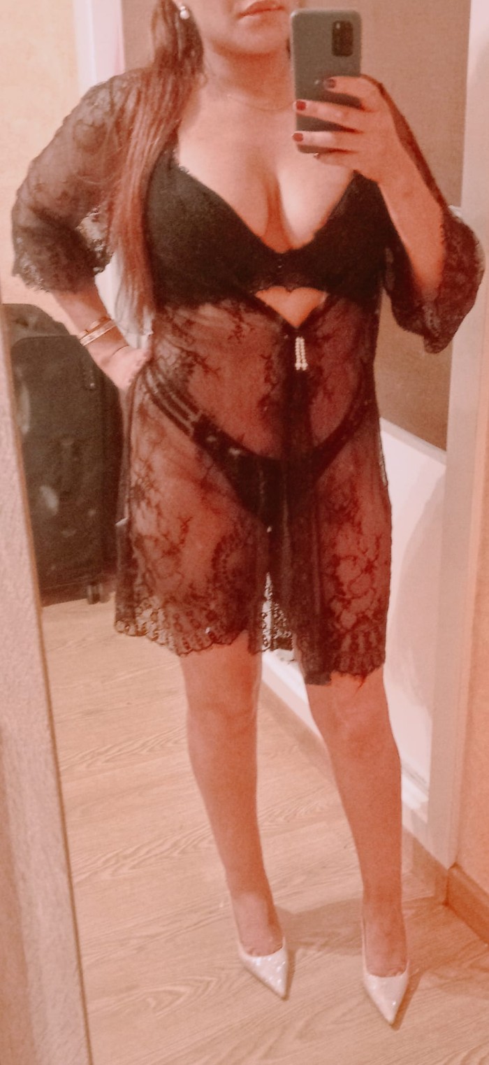 ANGY, DULCE POR FUERA, Y POR DENTRO….