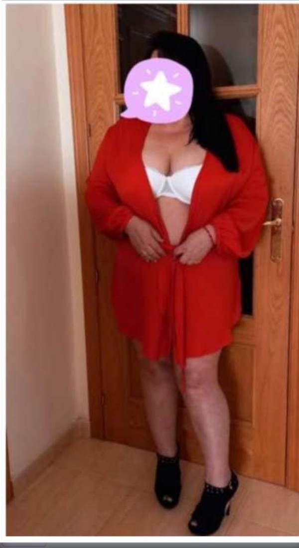 VALENTINA MADURITA CACHONDA  BESUCONA