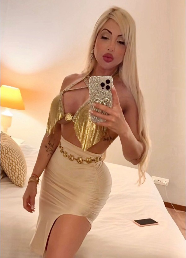 RUBIA IMPRESIONANTE, SOY TODO LO QUE TU BUSCAS