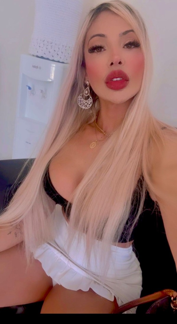 RUBIA IMPRESIONANTE, SOY TODO LO QUE TU BUSCAS