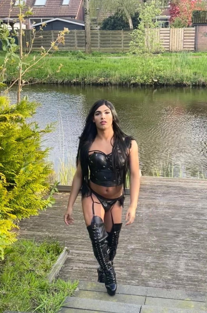 ZORRA NINFÓMANA DULCE Y APASIONADA FIESTERA