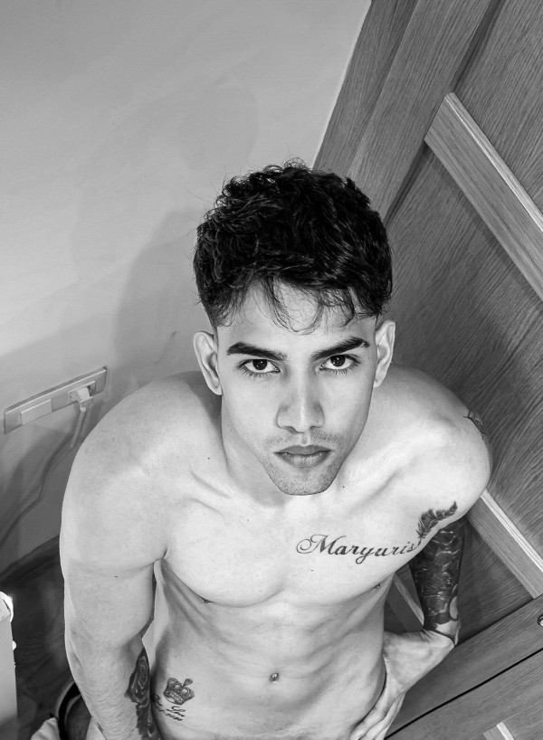 NIÑO POLLA LATINO 23CMXXL