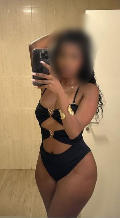 Sofia colombina muy fiestera recién llegada a torrelavega