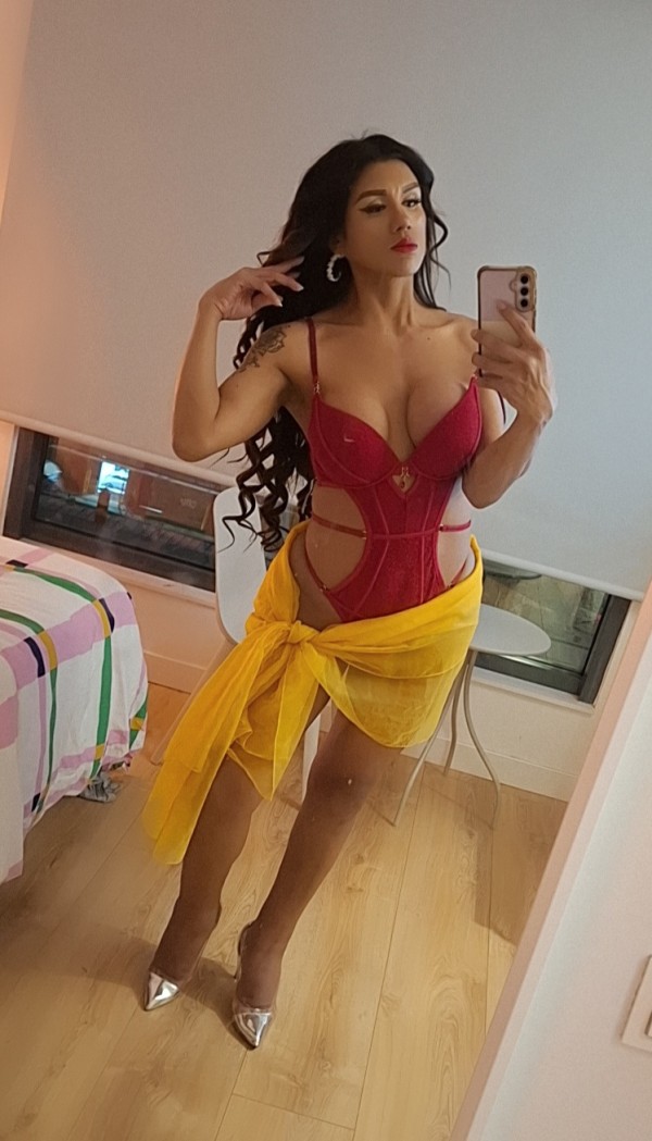 Ardiente como el fuego  cañera,lechera uff