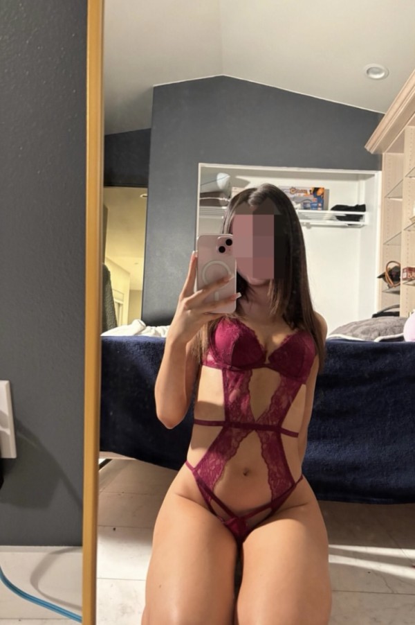 DELGADA ESPAÑOLA MUY COMPLACIENTE