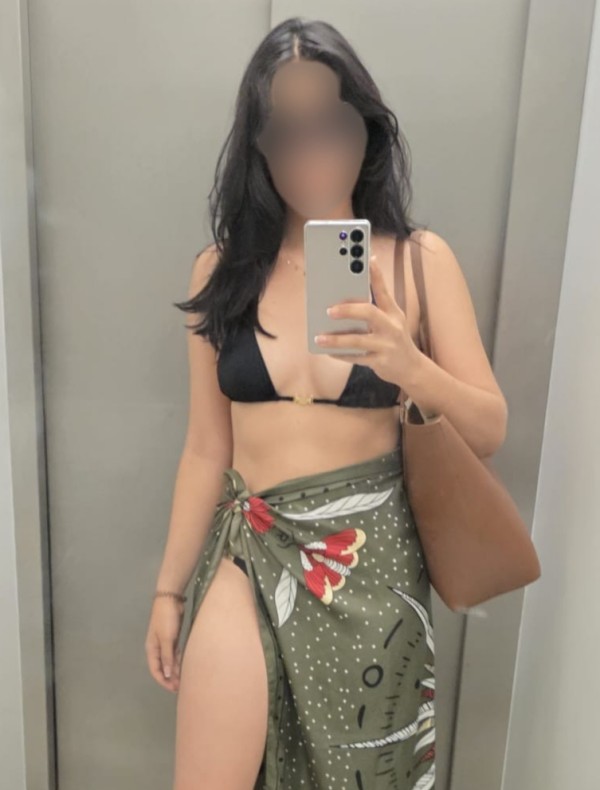 Te dejo montarme y ademas podríamos ponernos un poco fiesteros…