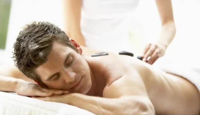 MASAJE TIBETANO CON PIEDRAS VOLCáNICAS