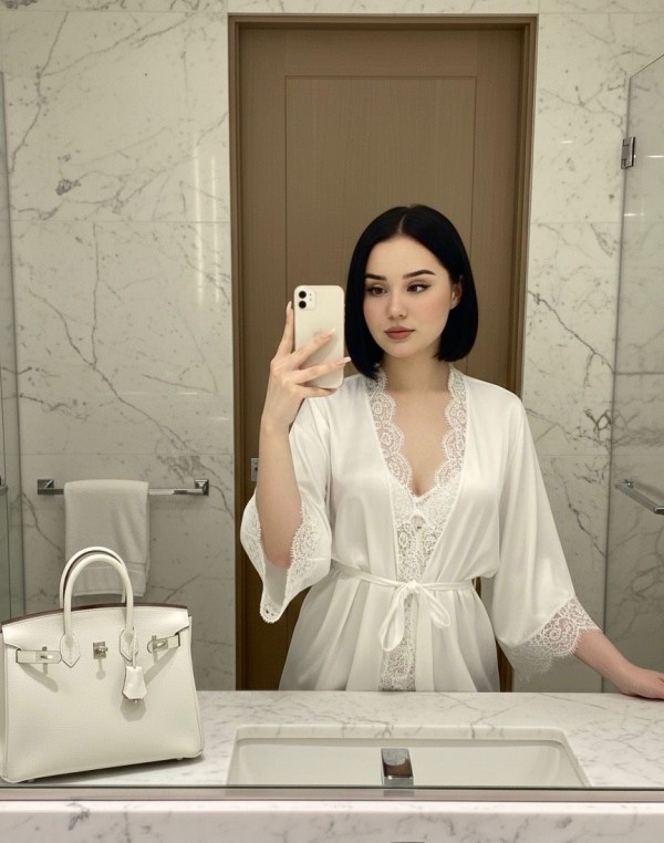 Recién llegada, Michelle Brasileña