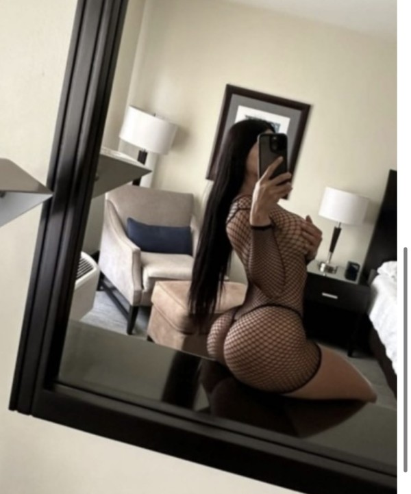 ESPAÑOLA Andaluza malagueña sensual 26 aaños fotos reales