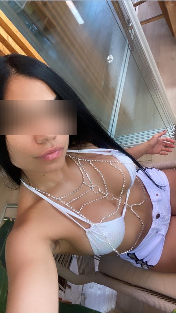 Muñequita , Pequeñita y Apretadita