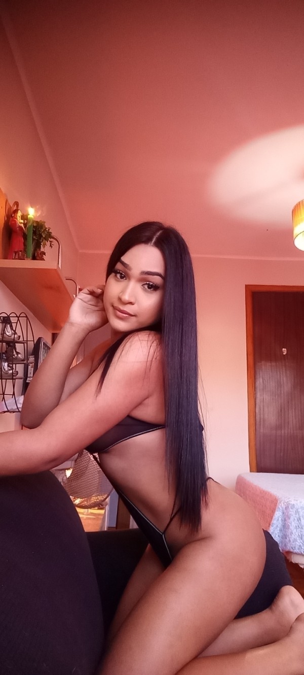 SIEMPRE CON GANAS JOVENCITA TRANS VERSÁTIL VIGO