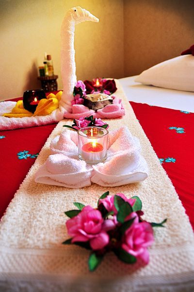 SOY INA, 20 AÑOS. NUEVA QUIROMASAJISTA Y ESTETICISTA EN MADRID