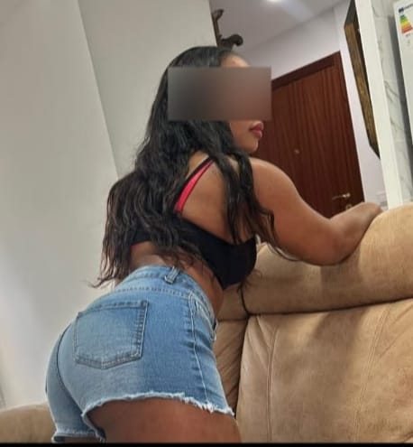 CACHONDITA RICA CON EL COÑO MOJADITO NOVEDAD X TU