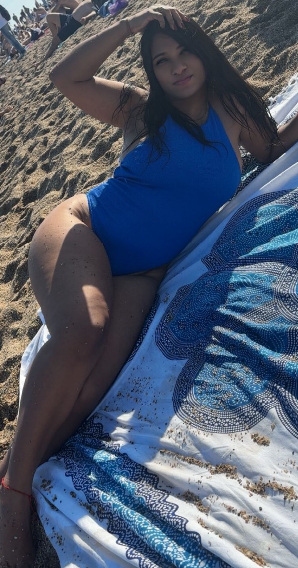 QUE HAY MáS DULCE QUE MIS CARICIAS Y MIS PLACERES