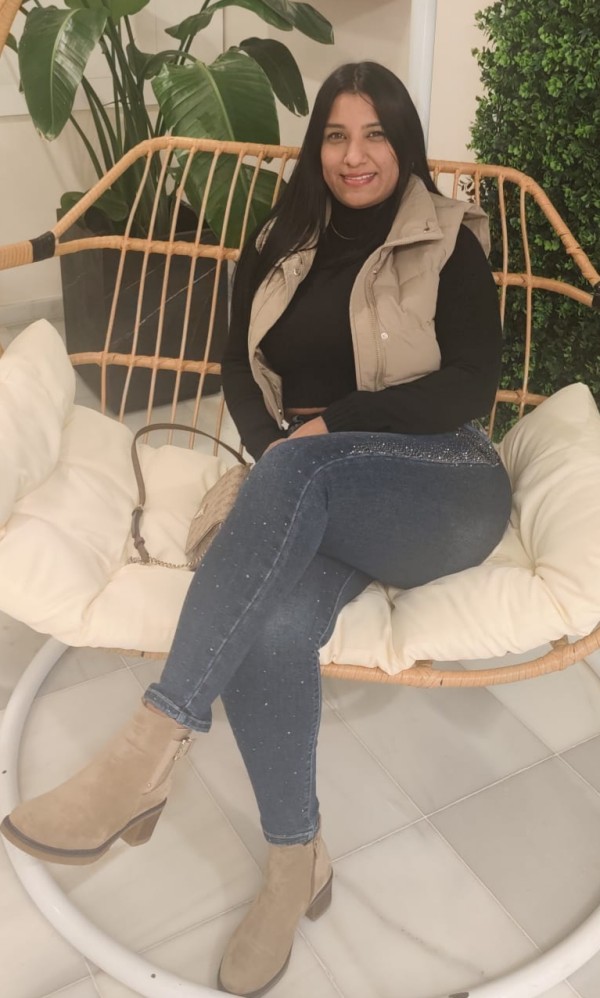 QUE HAY MáS DULCE QUE MIS CARICIAS Y MIS PLACERES