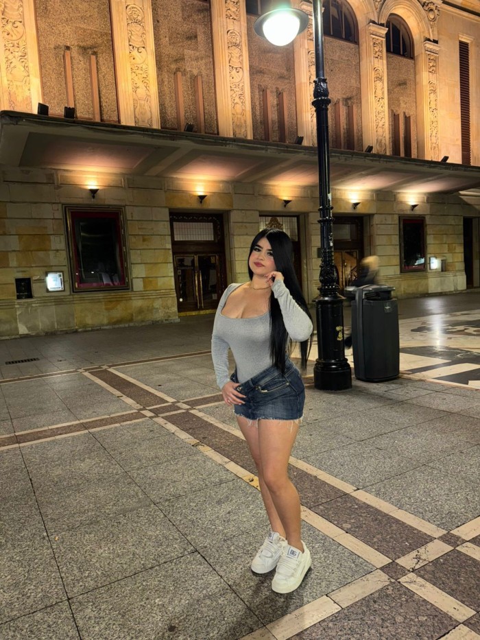 MELANY ATREVIDA SENSUAL JOVENCITA