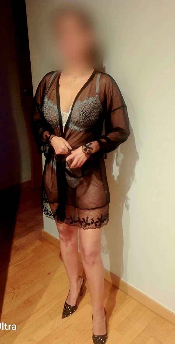 Hola NOVEDA  FOTOS ACTUALES  Simpática cariñosa Solo estoy hasta el sábad