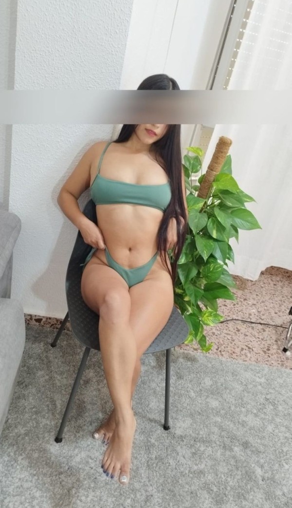 RECIEN LLEGADA A VIGO, PRECIOSA JOVENCITA