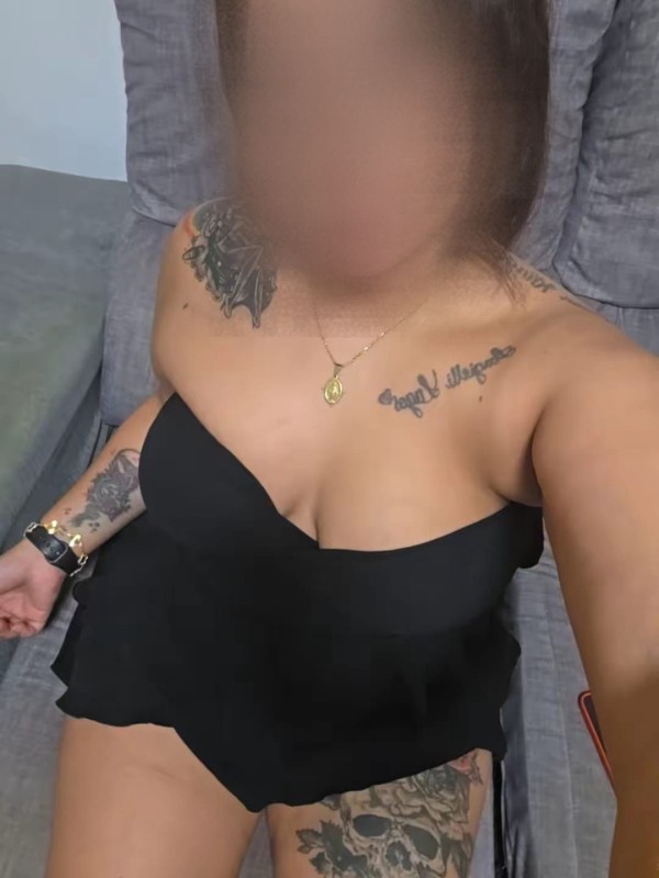 ANNIE SUPER SEXY Y SEDUCTORA