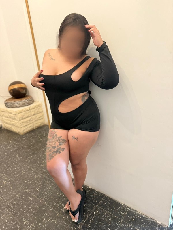 ANNIE SUPER SEXY Y SEDUCTORA