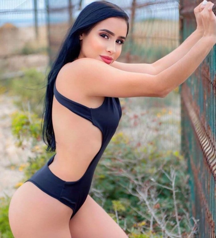 ESTA PRINCESA QUIERE CONOCERTE EN VIA JULIA