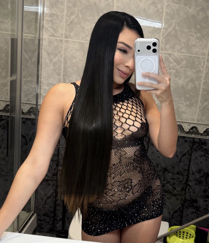 RICA COLOMBIANITA EXPERTA MAMANDO POLLA Y FIESTERA