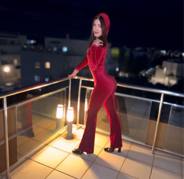 Española Jovencita dulce y divertida 632589135 Cala de bou