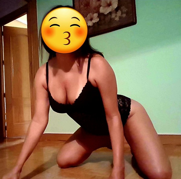 SANDY MASAJISTA ERĂTICA, MORBOSA Y MUY CACHONDA MASAJES Y SEXO PLACENTEROS